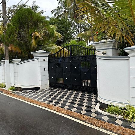 Aliya Lanka Hotell Beruwala Exteriör bild