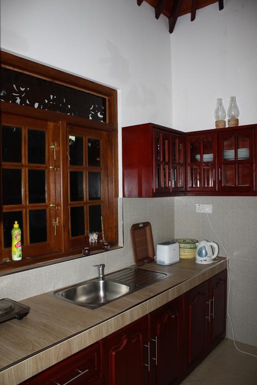 Aliya Lanka Hotell Beruwala Exteriör bild